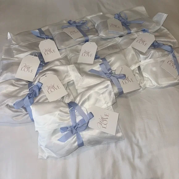 Bridal Party Robes - Champagne + Bride Robe - Picture 4 of 6